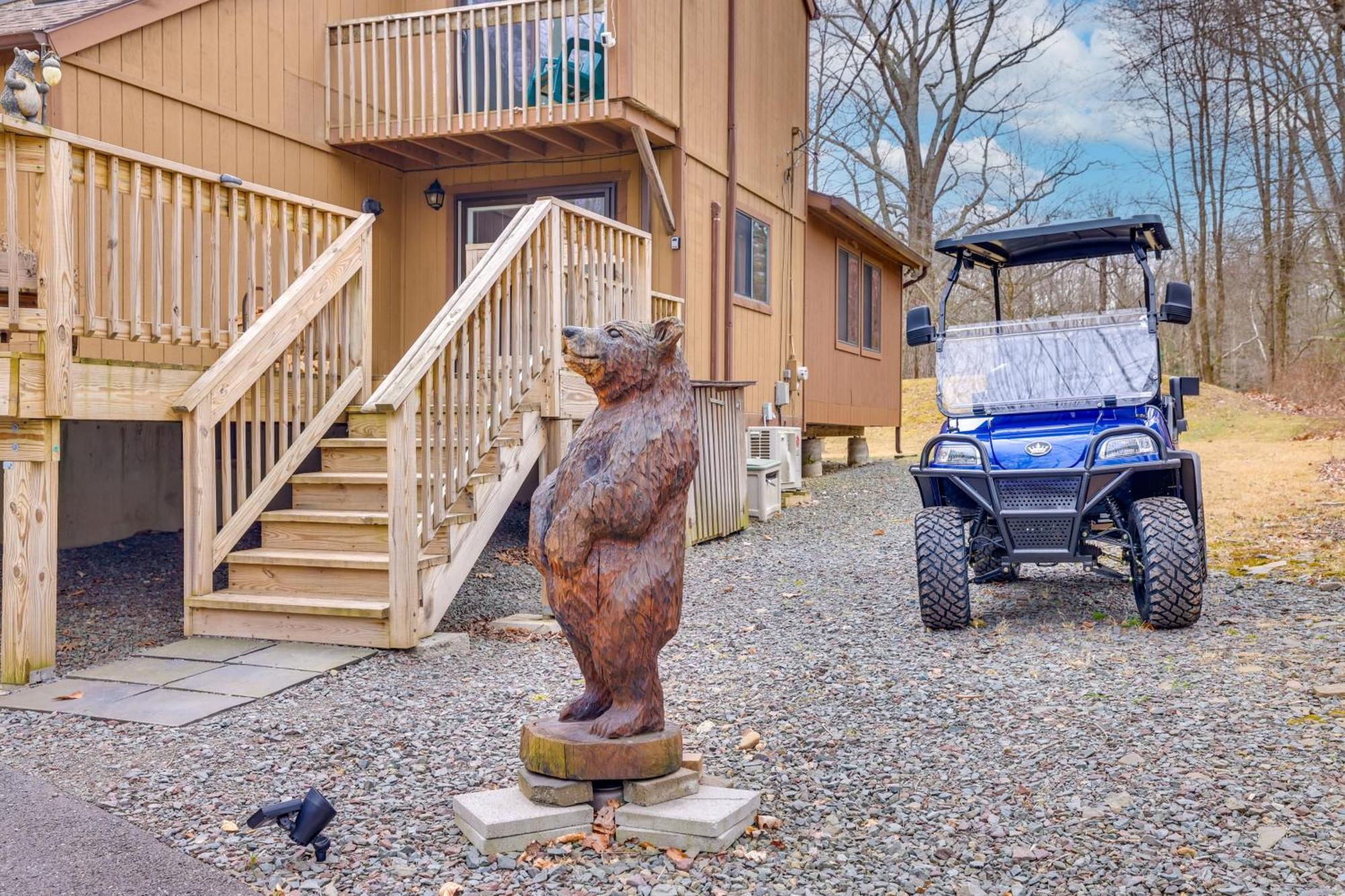 Bear Den Rustic Pocono Lake Home With Game Room! Kültér fotó